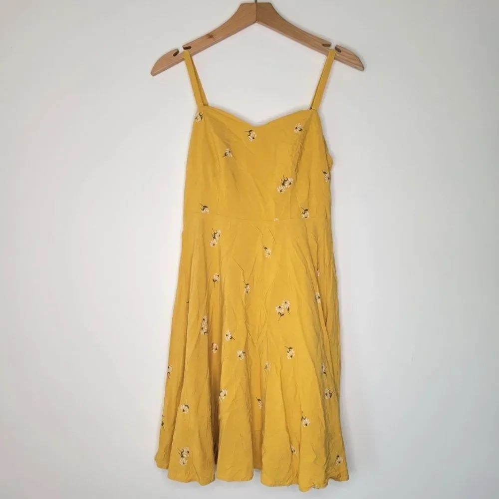 Old Navy Yellow Floral Women's Cami  Dress Small